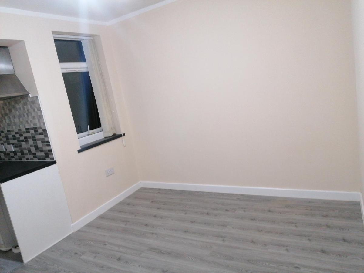 Self-Contained Studio Flat Bathrooms Kitchens Upgrade Locations To City Centre 15 Minutes Walking Distance Nottingham Universities Queen Hospitals City Hospitals Extérieur photo